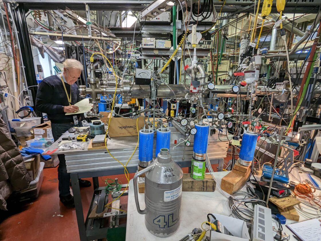 Mark Thiemens sets up an experiment to monitor nitrogen isotopic fractionation by recreating photodissociation at Berkeley Lab’s Advanced Light Source (ALS). 